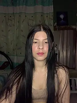 Snapshot of Estefani_32 chatting on 05/10/26, 02:55 Estefani 32 online show from 05/10/26, 02:55