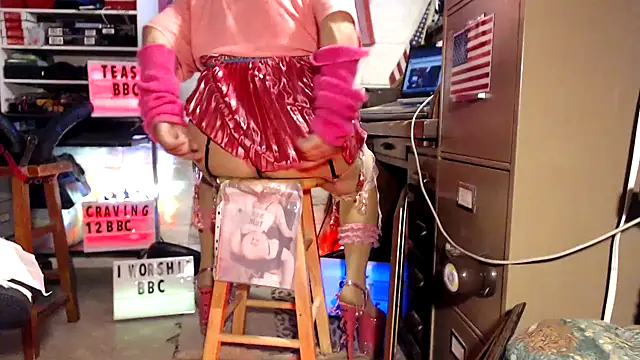 Snapshot of tgirljillforbbc chatting on 12/15/24, 09:53 tgirljillforbbc online show from 12/15/24, 09:53