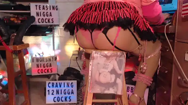 Snapshot of tgirljillforbbc chatting on 02/02/25, 11:00 tgirljillforbbc online show from 02/02/25, 11:00