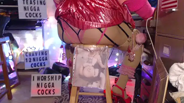 Snapshot of tgirljillforbbc chatting on 03/02/25, 09:11 tgirljillforbbc online show from 03/02/25, 09:11