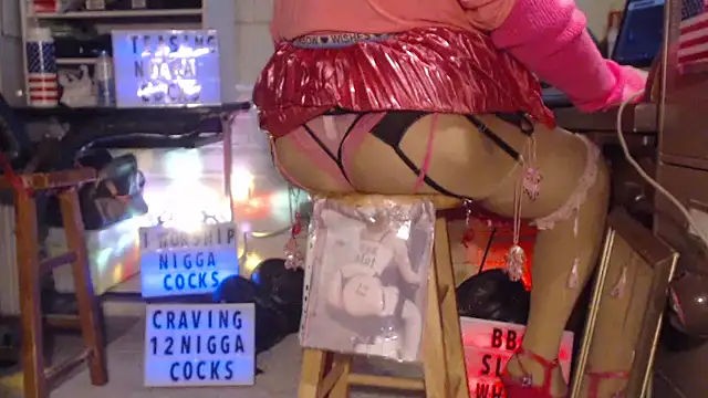 Snapshot of tgirljillforbbc chatting on 10/23/25, 06:28 tgirljillforbbc online show from 10/23/25, 06:28