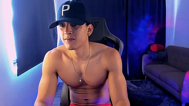 Liam V online show from 03/19/25, 06:44