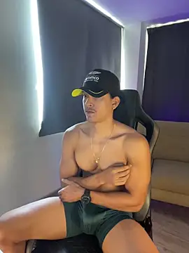 Liam V online show from 03/10/26, 02:33