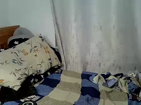 purplescarlet online show from 03/17/26, 05:38