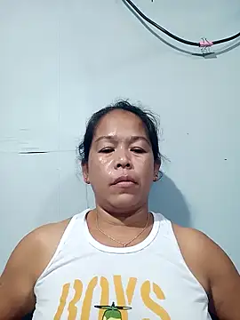 Snapshot of yummytitsxxx168 chatting on 02/13/26, 04:14 yummytitsxxx168 online show from 02/13/26, 04:14