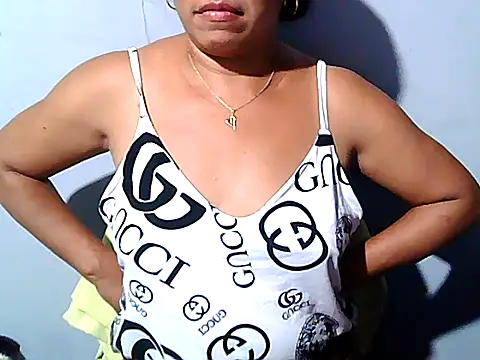 Snapshot of yummytitsxxx168 chatting on 02/22/26, 03:07 yummytitsxxx168 online show from 02/22/26, 03:07