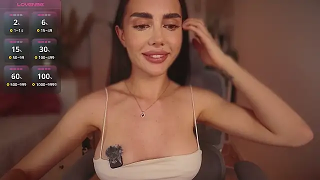 Snapshot of Lil_Gabby chatting on 04/19/26, 06:10 Lil Gabby online show from 04/19/26, 06:10