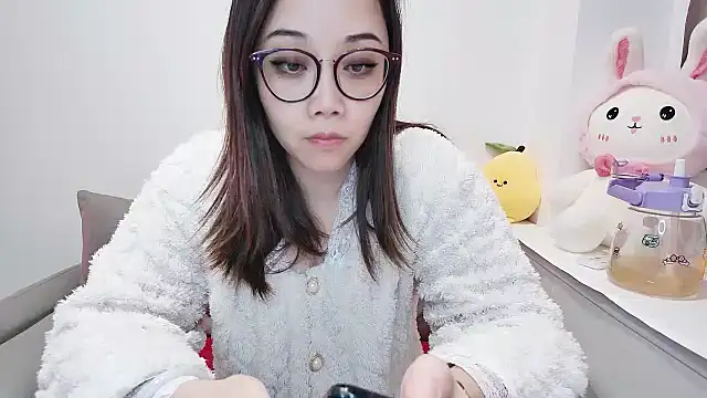 Snapshot of Giuliam chatting on 02/18/25, 12:28 Giuliam online show from 02/18/25, 12:28