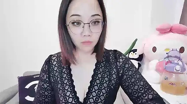 Snapshot of Giuliam chatting on 03/13/25, 01:18 Giuliam online show from 03/13/25, 01:18