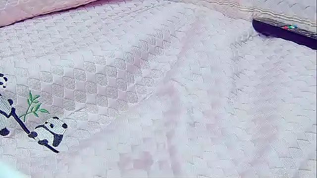 Snapshot of Giuliam chatting on 09/19/25, 02:40 Giuliam online show from 09/19/25, 02:40