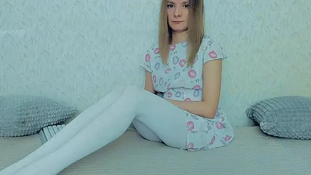 YourCaramel online show from 01/12/25, 05:24