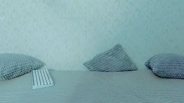 YourCaramel online show from 02/10/25, 05:58