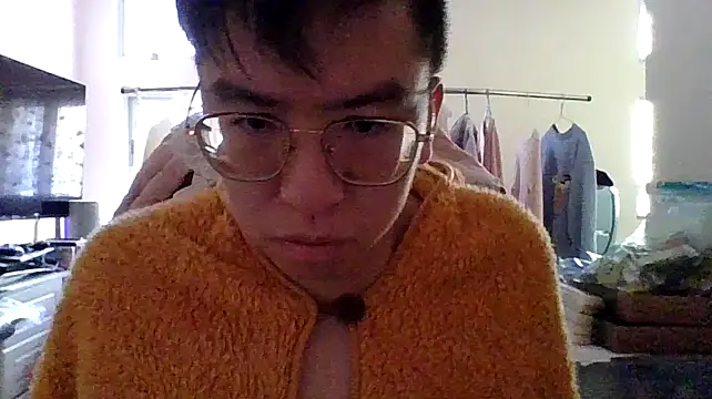 Snapshot of charlie_xdd chatting on 01/19/25, 08:50 charlie xdd online show from 01/19/25, 08:50