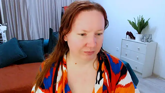 GoddessLara online show from 09/28/25, 08:58