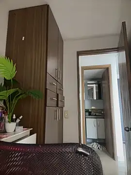 DulceLenns online show from 12/20/25, 06:26