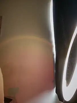 DulceLenns online show from 02/05/26, 06:34