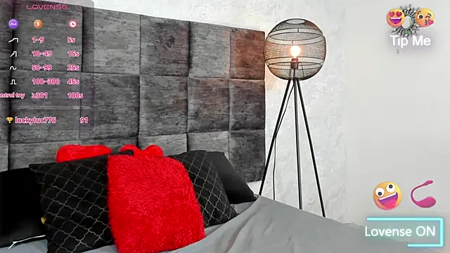 Snapshot of SusanRodriguez_ chatting on 02/25/25, 11:44 SusanRodriguez online show from 02/25/25, 11:44