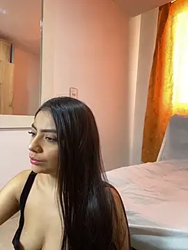 Snapshot of SusanRodriguez_ chatting on 11/07/25, 07:58 SusanRodriguez online show from 11/07/25, 07:58