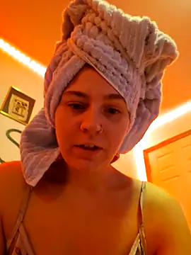 ScarletCallings420 online show from 11/24/25, 09:25