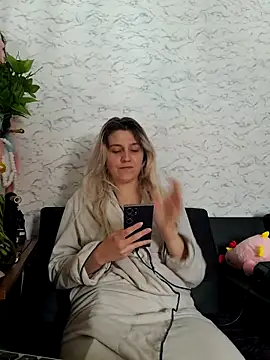 ScarletCallings420 online show from 04/16/26, 07:47
