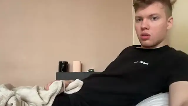 sexybooii6968 online show from 09/25/25, 08:51