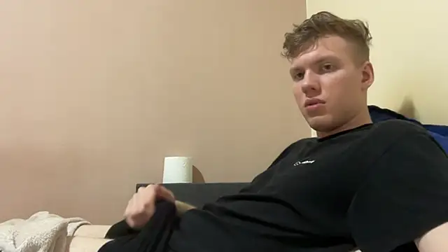 sexybooii6968 online show from 10/24/25, 04:36