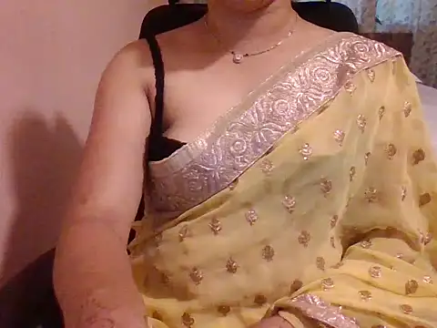 Pinky 4 online show from 10/29/25, 02:36