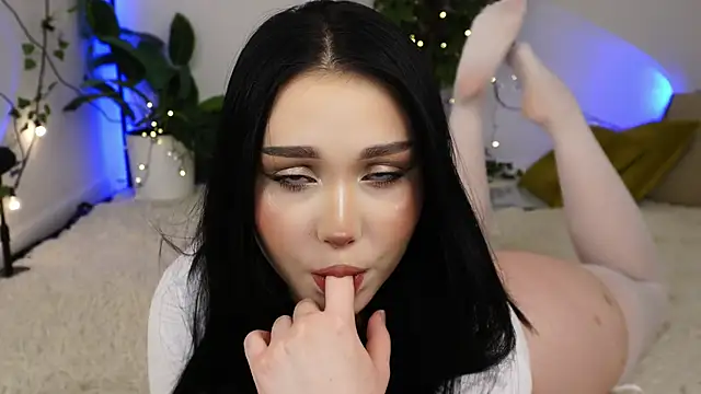 ScarletBlaze online show from 02/05/25, 06:37