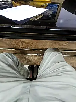 Snapshot of hornydick4you chatting on 11/14/25, 04:55 hornydick4you online show from 11/14/25, 04:55