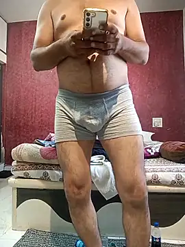 Snapshot of hornydick4you chatting on 12/02/25, 05:13 hornydick4you online show from 12/02/25, 05:13