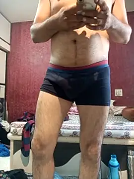 Snapshot of hornydick4you chatting on 12/05/25, 04:43 hornydick4you online show from 12/05/25, 04:43