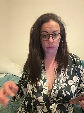 kymii online show from 05/17/26, 07:43