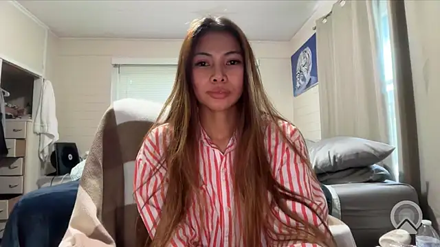 Snapshot of pinay6969 chatting on 04/07/26, 05:02 pinay6969 online show from 04/07/26, 05:02