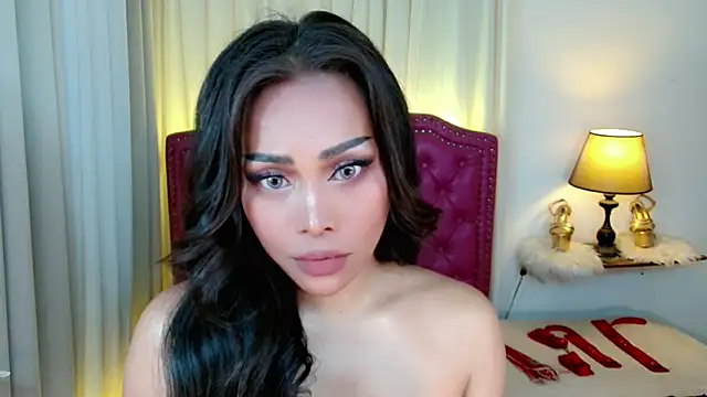 Snapshot of DreamLADYBOY chatting on 05/21/26, 05:42 DreamLADYBOY online show from 05/21/26, 05:42