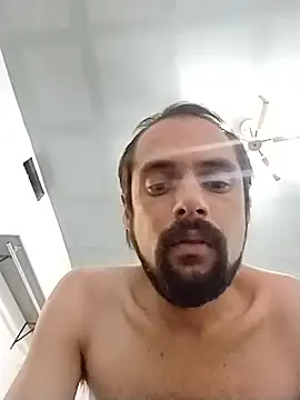 Snapshot of Brhama44 chatting on 12/20/25, 01:45 Brhama44 online show from 12/20/25, 01:45