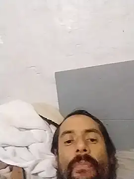 Snapshot of Brhama44 chatting on 01/08/26, 12:57 Brhama44 online show from 01/08/26, 12:57