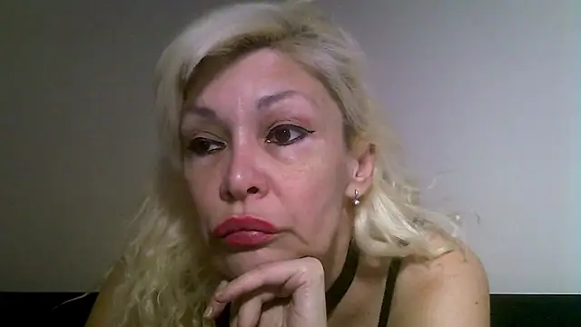 Snapshot of EvaaMina chatting on 04/23/26, 07:49 EvaaMina online show from 04/23/26, 07:49