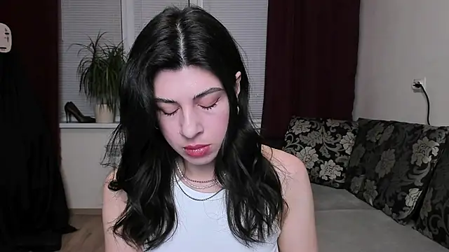 Snapshot of MolagAnna chatting on 01/27/25, 02:35 MolagAnna online show from 01/27/25, 02:35