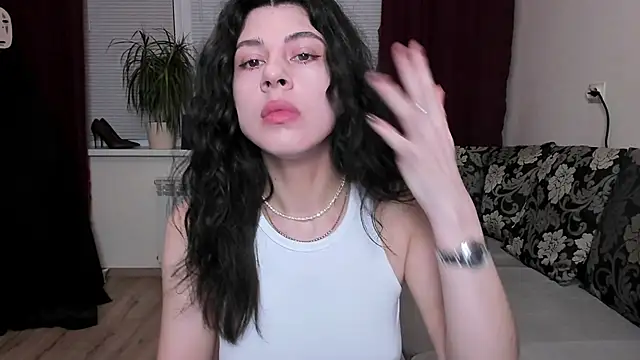 Snapshot of MolagAnna chatting on 02/07/25, 06:56 MolagAnna online show from 02/07/25, 06:56