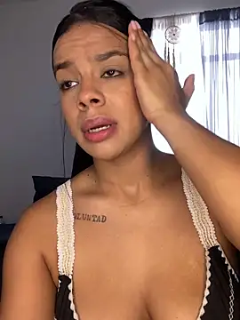 trianawhite online show from 10/04/25, 03:43