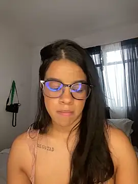 trianawhite online show from 02/10/26, 03:05