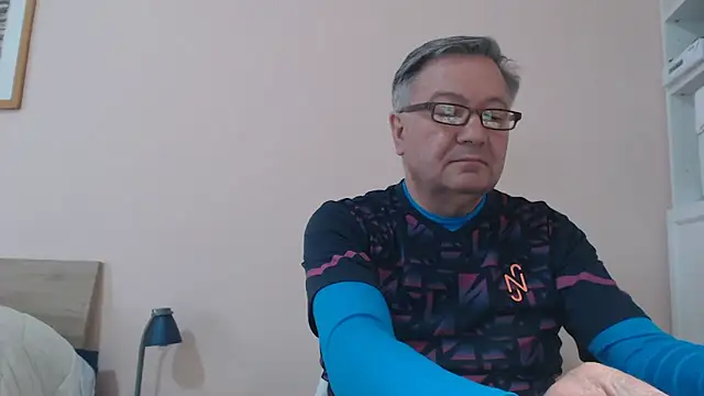 YOU6me online show from 03/18/25, 11:52