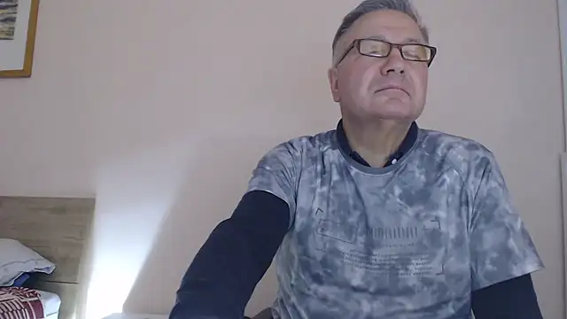 YOU6me online show from 11/07/25, 03:34