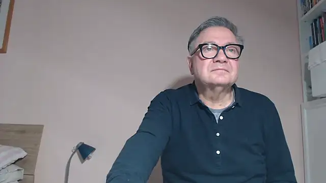 Snapshot of YOU6me chatting on 03/15/26, 04:51 YOU6me online show from 03/15/26, 04:51