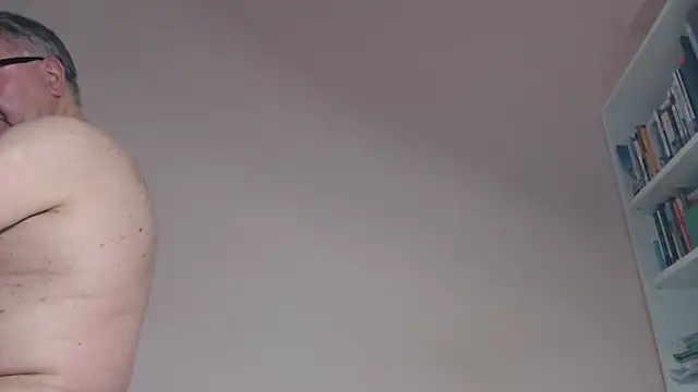 Snapshot of YOU6me chatting on 03/16/26, 09:24 YOU6me online show from 03/16/26, 09:24