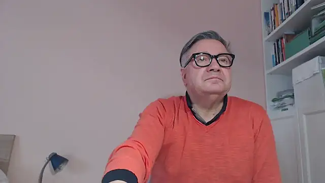 Snapshot of YOU6me chatting on 03/23/26, 08:40 YOU6me online show from 03/23/26, 08:40