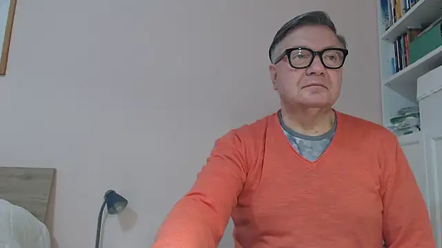 Snapshot of YOU6me chatting on 04/01/26, 07:42 YOU6me online show from 04/01/26, 07:42