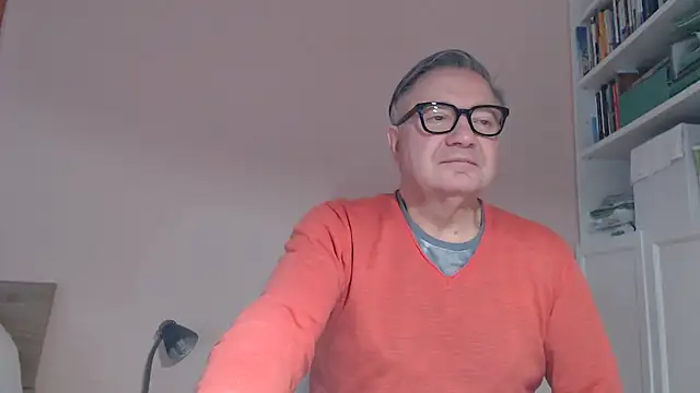 Snapshot of YOU6me chatting on 04/02/26, 06:44 YOU6me online show from 04/02/26, 06:44