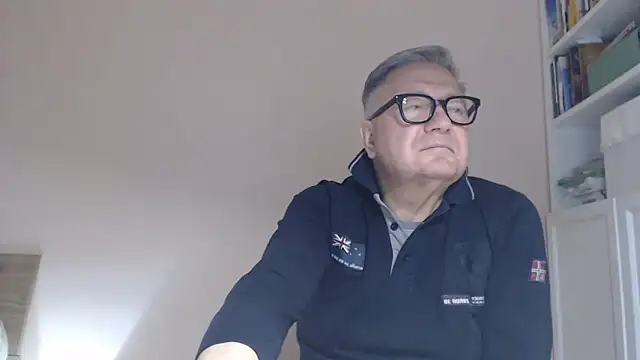 Snapshot of YOU6me chatting on 04/13/26, 06:35 YOU6me online show from 04/13/26, 06:35