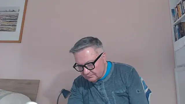 Snapshot of YOU6me chatting on 04/15/26, 07:26 YOU6me online show from 04/15/26, 07:26